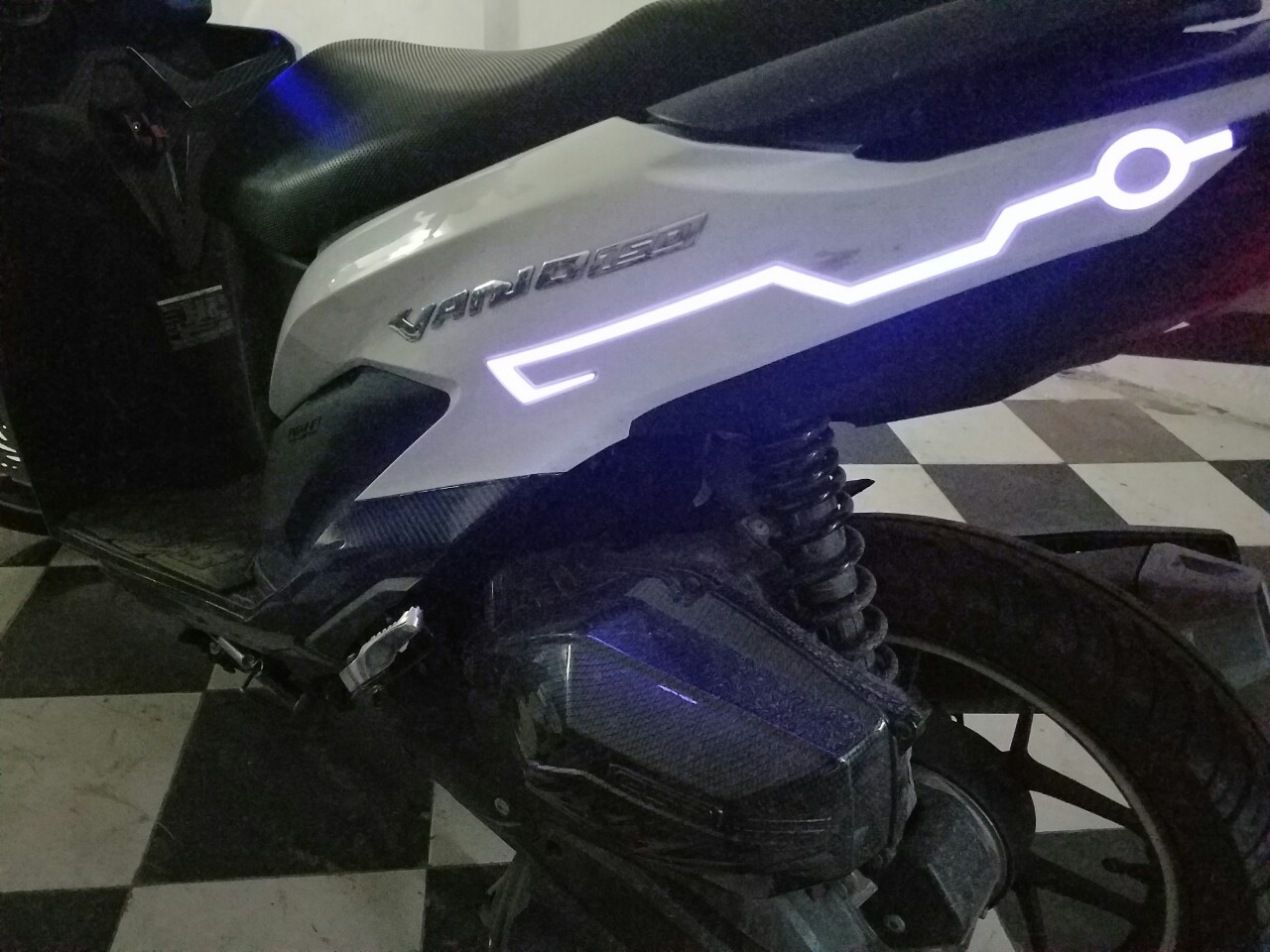 tem xe phát sáng, tem xe máy phát sáng, tem xe đạp phát sáng, tem xe đạp điện phát sáng